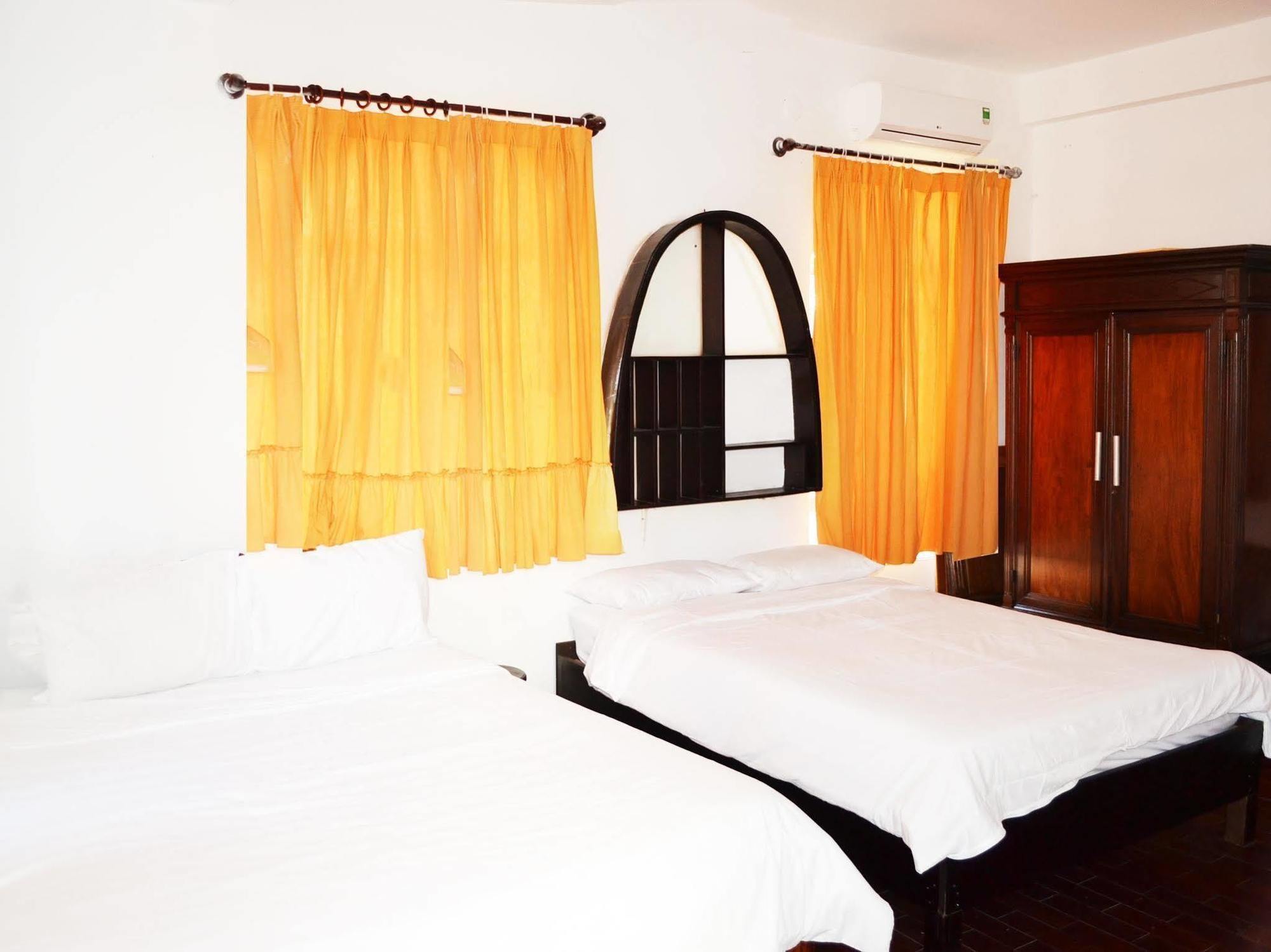 White Lion 2 Hotel Nha Trang Buitenkant foto